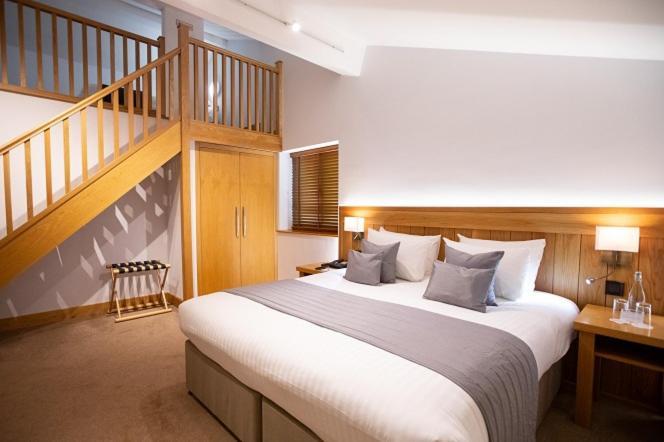 Tewinbury Farm Hotel Kültér fotó