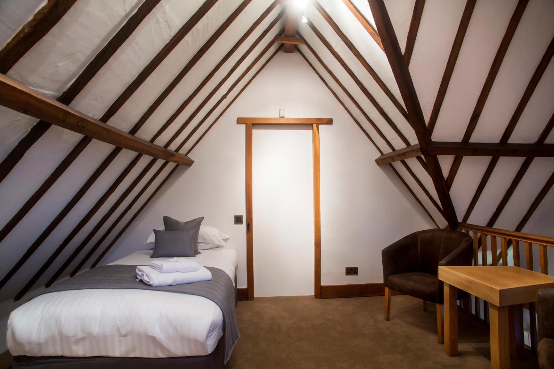 Tewinbury Farm Hotel Szoba fotó