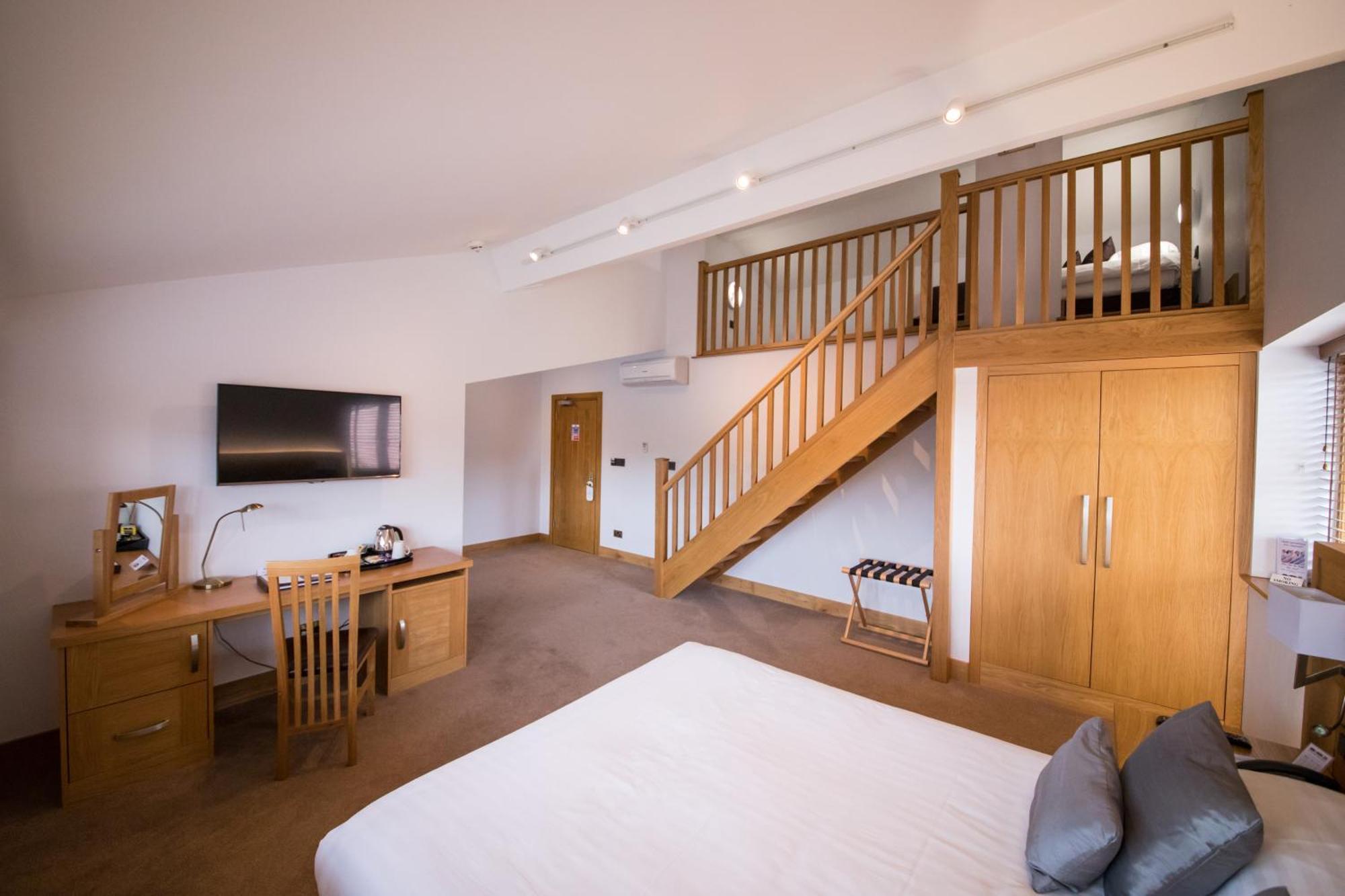 Tewinbury Farm Hotel Szoba fotó