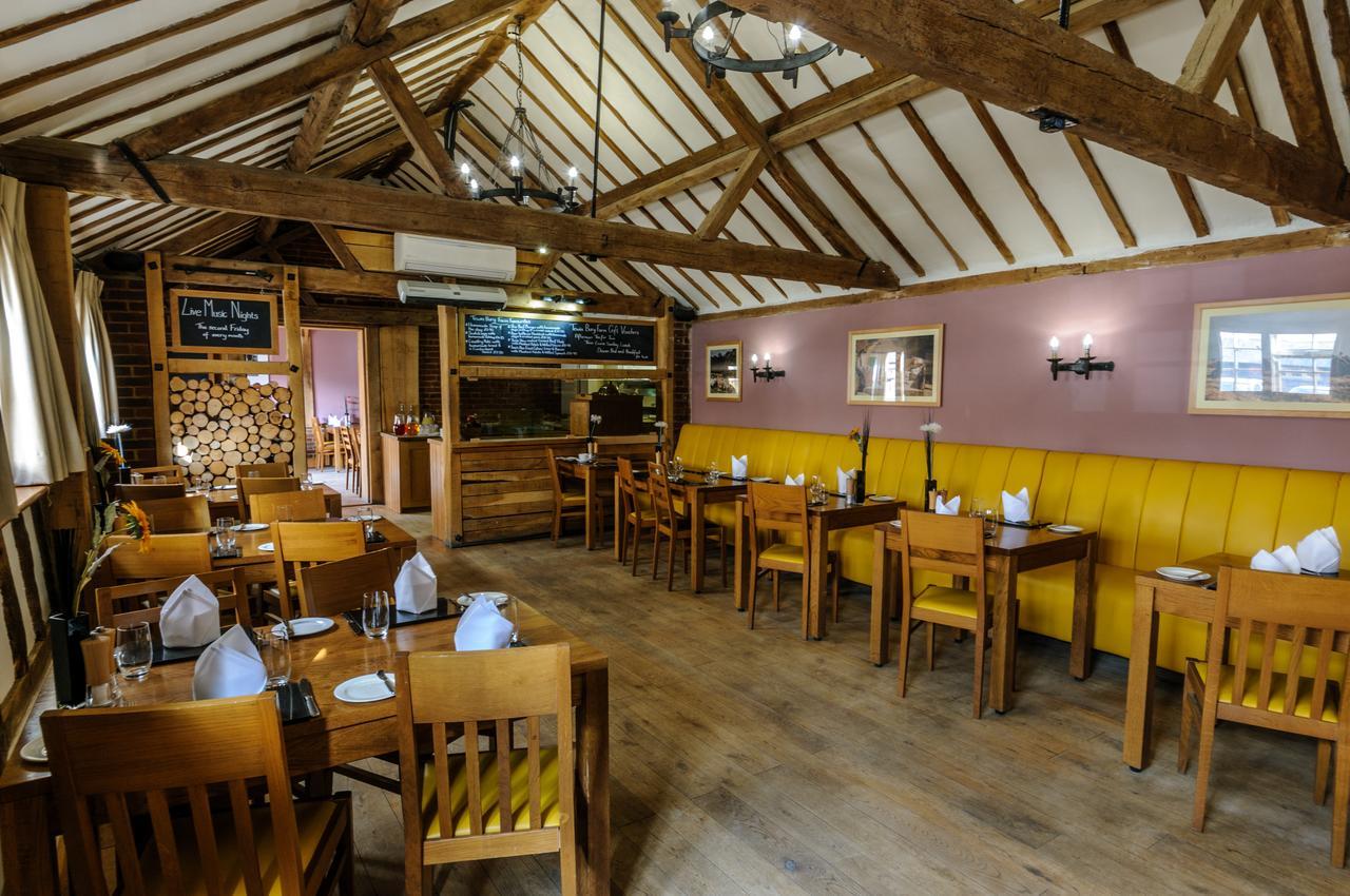 Tewinbury Farm Hotel Kültér fotó